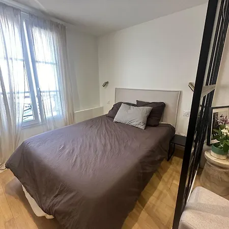 Apartment Champs Elysee *